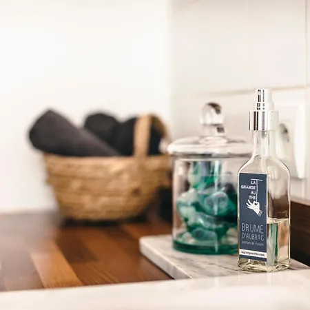 Cosy Au Coeur Du Village - Le Segala Apartment *