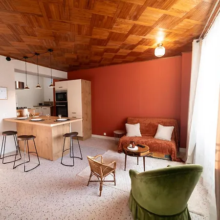 Cosy Au Coeur Du Village - Le Segala Apartment Montbazens